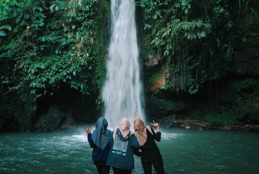 Sensasi Menikmati Pemandangan Alam di Curug Cikotak, Wajib Coba - GenPI.co BANTEN