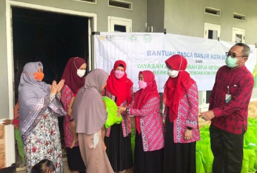IIK Banten Berikan Bantuan Keperluan Balita untuk Korban Banjir - GenPI.co BANTEN