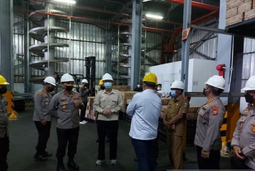 Distributor Minyak Goreng Disidak, Polda Banten Temukan Ini - GenPI.co BANTEN