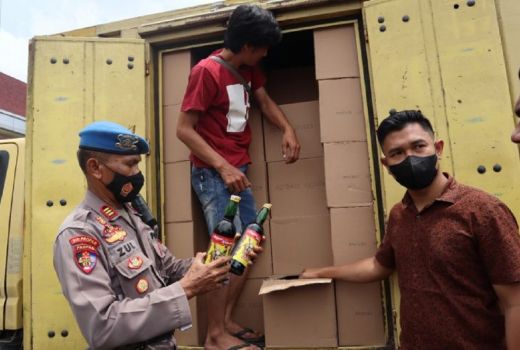 Jelang Bulan Ramadan, 6.600 Miras Disita Polres Pandeglang - GenPI.co BANTEN