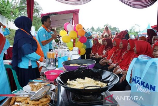 Kampanye Makan Ikan, Masyarakat Sehat Nelayan Sejahtera - GenPI.co BANTEN