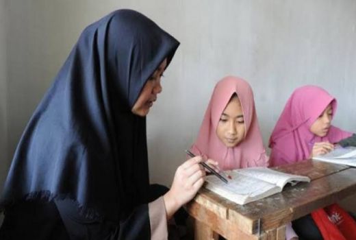 17.810 Guru Ngaji Bakal Dapat Insentif, Sebegini Besarannya - GenPI.co BANTEN