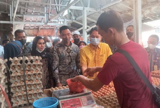 Sidak Minyak Curah di Pasar Lama Serang, Wamendag Temukan Ini - GenPI.co BANTEN