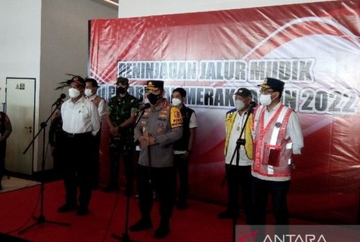 Kapolri Apresiasi Pergeseran Arus Mudik Lebaran 2022, Kenapa? - GenPI.co BANTEN