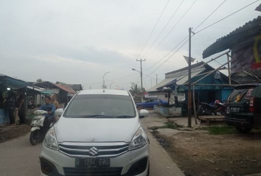 Akses Jalan Menuju Pantai Carita Macet Total, Ini Penyebabnya - GenPI.co BANTEN