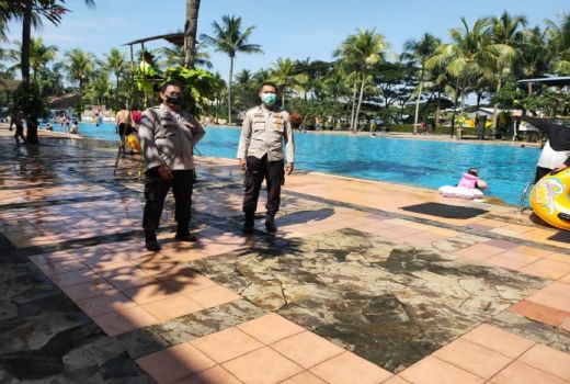 Pengelola Wisata Kolam Renang Tirta Buana Diimbau Taat Prokes - GenPI.co BANTEN