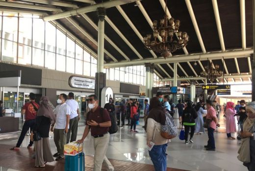 Jumlah Penumpang Bandara Soetta Hari Ini Lampaui Momen Idul Fitri - GenPI.co BANTEN