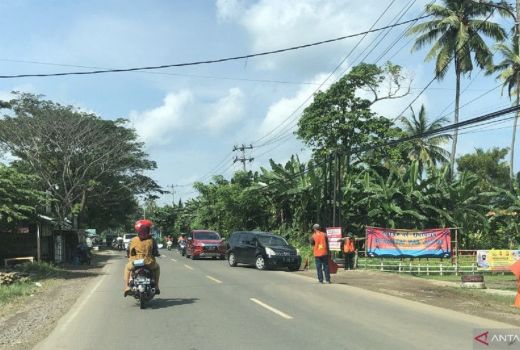 Jalur Wisata Pantai Anyer Terpantau Landai dan Aman - GenPI.co BANTEN