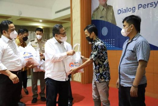 BKIPM Jakarta I Bagikan 1,5 Ton Ikan Segar di Kota Tangerang - GenPI.co BANTEN