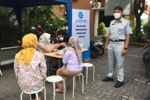 Bayar Pajak di Samsat Batuceper Gratis Pemeriksaan Kesehatan - GenPI.co BANTEN