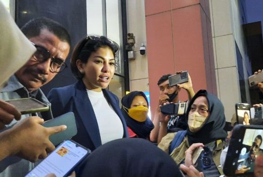 Nikita Mirzani Habiskan Duit Senilai 1 Rumah untuk Operasi Hidung - GenPI.co BANTEN