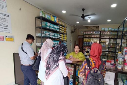 Dinkes dan Loka POM Tertibkan 2 Apotek Tak Berizin di Rajeg - GenPI.co BANTEN
