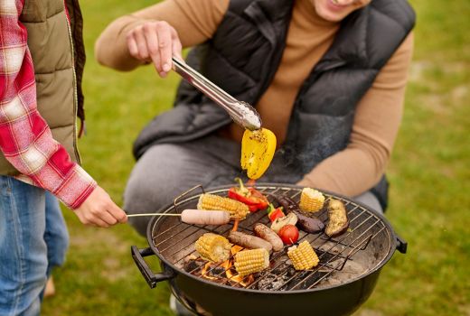 Mom, Anak Terlalu Sering Makan Sosis, Risikonya Besar Banget - GenPI.co BANTEN