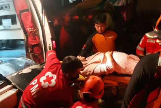 Viral Ibu Hamil Hampir Melahirkan saat Banjir, PMI Tangerang Top - GenPI.co BANTEN