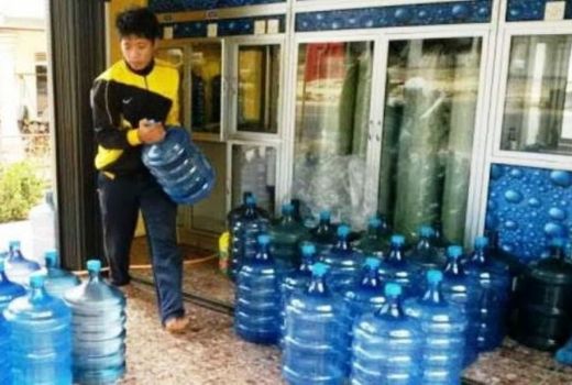 Mudah Ditiru, BPKN Minta Produsen AMDK Benahi Segel dan Kemasan - GenPI.co BANTEN