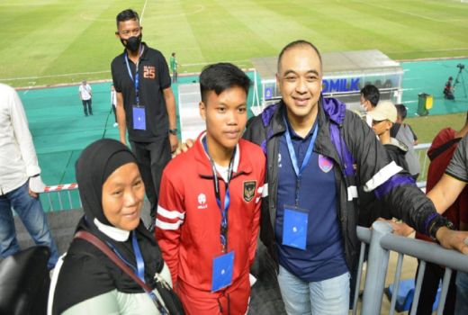 Bawa Indonesia Juara di Piala AFF U-16, Ridho Dapat Hadiah dari Bupati - GenPI.co BANTEN