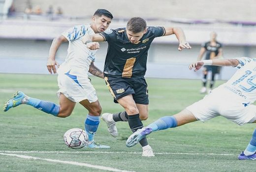 Dewa United Bungkam PSIS Semarang 2-1, Gol Perdana Osman - GenPI.co BANTEN