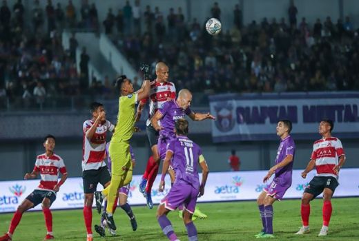 Gagal Raih 3 Poin, Persita Tangerang Kalah Tipis 0-1 dari Madura United - GenPI.co BANTEN