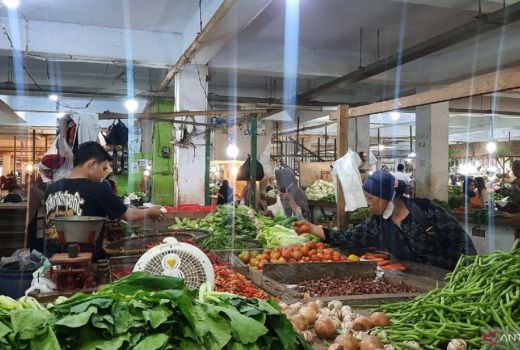 BBM Meroket, Sebegini Kenaikan Harga Bahan Pokok di Pasar Tangerang - GenPI.co BANTEN