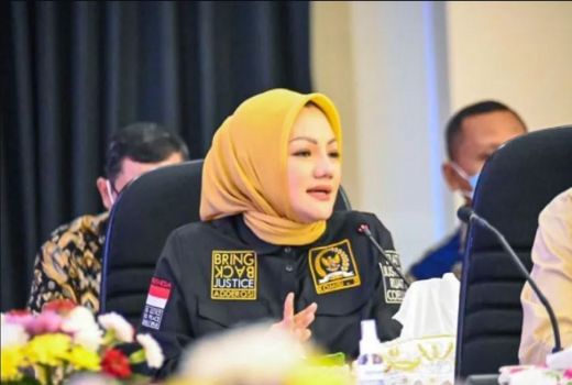 Pembebasan Bersyarat Ratu Atut Disorot Anggota Komisi III DPR RI - GenPI.co BANTEN