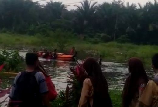 Banjir di Kampung Kosambi Menewaskan Satu Orang Warga - GenPI.co BANTEN