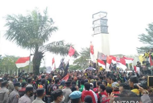 Antisipasi Kerusuhan Unras, Polres Serang Terjunkan Ratusan Personel - GenPI.co BANTEN