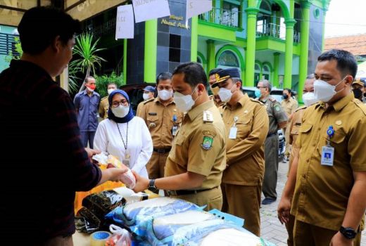 Lebih Murah Dibanding Harga Pasar, Bazar Murah Diserbu Pembeli - GenPI.co BANTEN