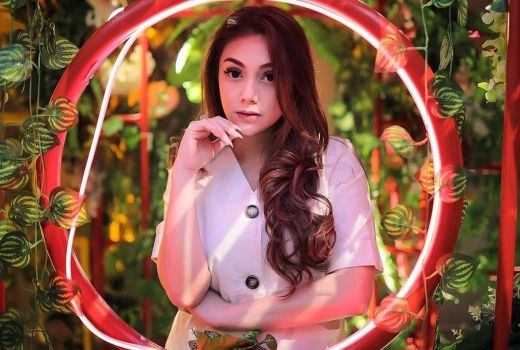 Celine Evangelista Sebut Nama Penyetting Hubungannya dengan Marshel Widianto - GenPI.co BANTEN
