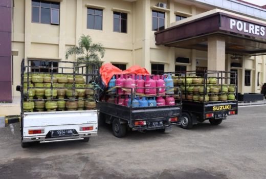Nekat Salahgunakan Gas LPG, 4 Warga Pandeglang Ditangkap Polisi - GenPI.co BANTEN