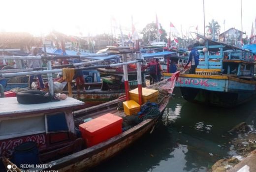 Ada Bahaya di Selat Sunda, Nelayan di Lebak Diminta Waspada - GenPI.co BANTEN