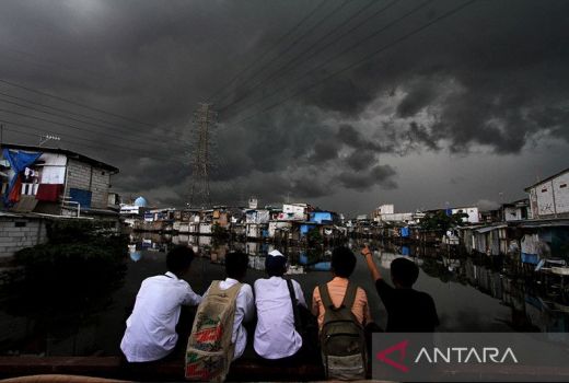 Hampir Seluruh Wilayah Banten Berpotensi Dilanda Cuaca Ekstrem - GenPI.co BANTEN