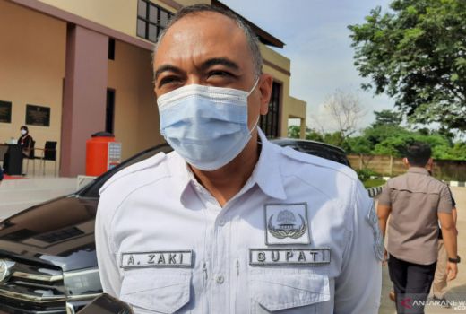 Pemkab Tangerang Bakal Sanksi Tegas Pembakar Sampah Ilegal - GenPI.co BANTEN
