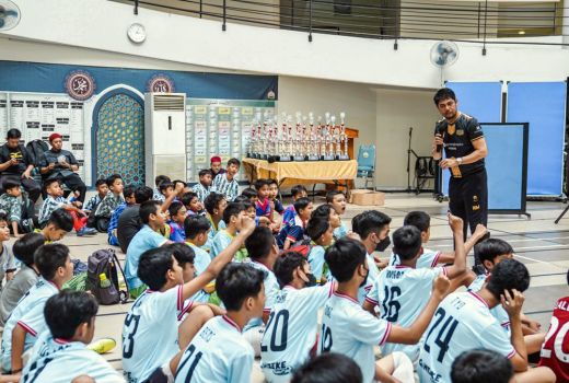 Gelar Coaching Clinic, Nil Maizar Ingin Perkenalkan Para Pemain Dewa United - GenPI.co BANTEN