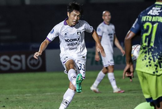 Persita Kalah 1-0 dari Persib, Alfredo Vera Soroti Penyelesaian Akhir - GenPI.co BANTEN