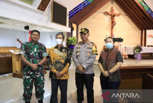 Polisi Beri Pengamanan Prioritas ke 12 Gereja di Kota Tangerang - GenPI.co BANTEN
