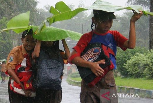 BMKG Beri Peringatan 7 Wilayah di Banten, Warga Harus Waspada - GenPI.co BANTEN