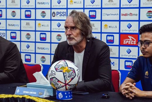 Jan Olde Riekerink Beber Kunci Kemenangan Dewa United atas Persita - GenPI.co BANTEN