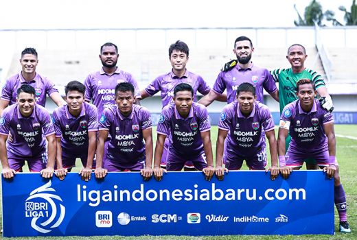 Clean Sheet Lawan Bhayangkara FC, Kiper Persita: Bonus! - GenPI.co BANTEN