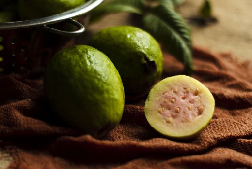 Mau Trombosit Naik Secara Alami? Konsumsi 5 Makanan Ini - GenPI.co BANTEN
