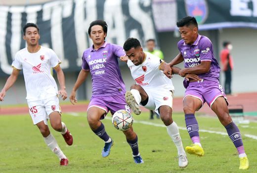 Persita Gagal Menang di Kandang, Luis Edmundo Beber Alasannya - GenPI.co BANTEN