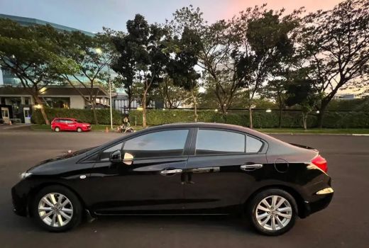 Mobil Bekas Murah di Pondok Aren: Honda Civic 2013 Rp 185 Juta - GenPI.co BANTEN