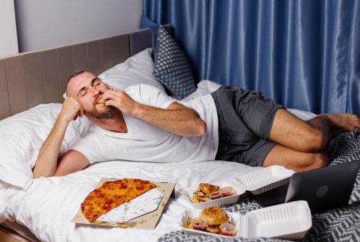 Kebiasaan Tidur Usai Makan Ternyata Punya 3 Dampak Negatif - GenPI.co BANTEN