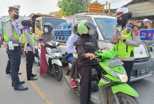 Ditlantas Polda Banten Terapkan Tilang Manual Lagi Hari Ini - GenPI.co BANTEN