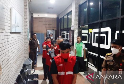 Berkas Perkara Kejahatan Migas Dilimpahkan ke Kejari Tangerang - GenPI.co BANTEN