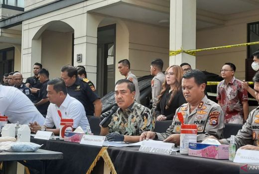 Gerebek Pabrik Ekstasi di Tangerang, Polisi Selidiki Asal Bahan Bakunya - GenPI.co BANTEN