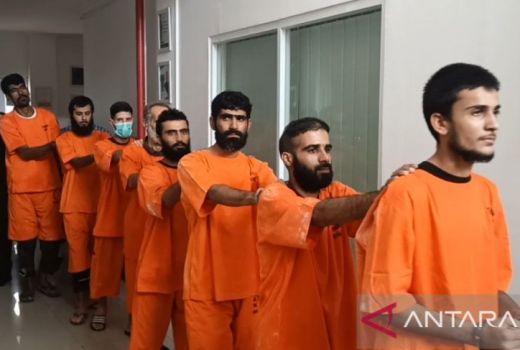 8 WNA Iran Tersangka Kasus Narkoba Dilimpahkan ke Kejari Cilegon - GenPI.co BANTEN