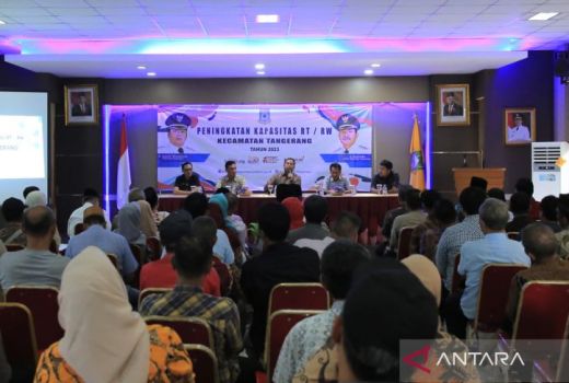 Ketua RT/RW di Kecamatan Tangerang Diminta Angkut Sampah Malam Hari - GenPI.co BANTEN