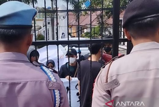 Amankan Sidang Revenge Porn, 160 Polisi Diterjunkan ke PN Pandeglang - GenPI.co BANTEN