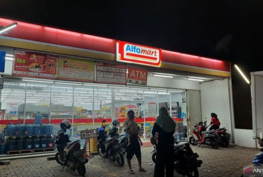 Alfamart di Tangerang Dirampok, Rp 40 Juta Dibawa Kabur - GenPI.co BANTEN