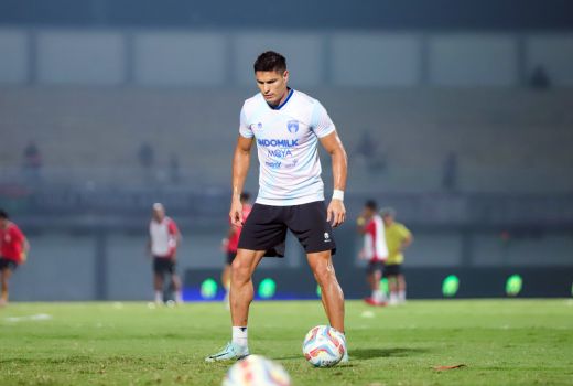 Ramiro Fegonzi Belum Cetak Gol, Pelatih Persita Tak Khawatir - GenPI.co BANTEN
